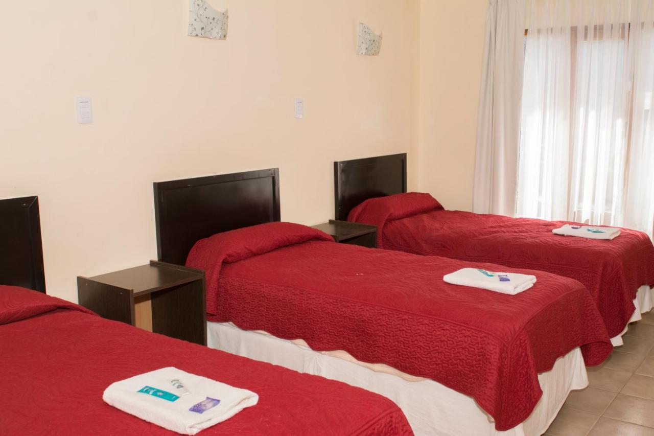 Hostel Pioneros Del Valle El Chaltén Zewnętrze zdjęcie
