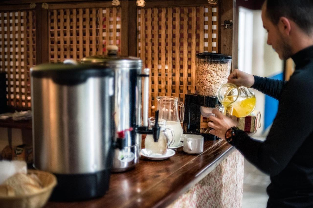 Hostel Pioneros Del Valle El Chaltén Zewnętrze zdjęcie