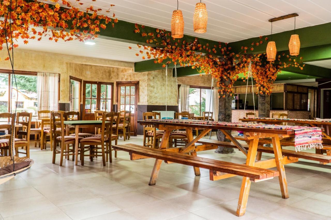 Hostel Pioneros Del Valle El Chaltén Zewnętrze zdjęcie