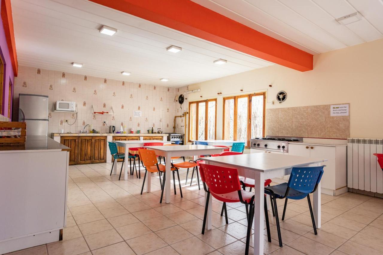 Hostel Pioneros Del Valle El Chaltén Zewnętrze zdjęcie